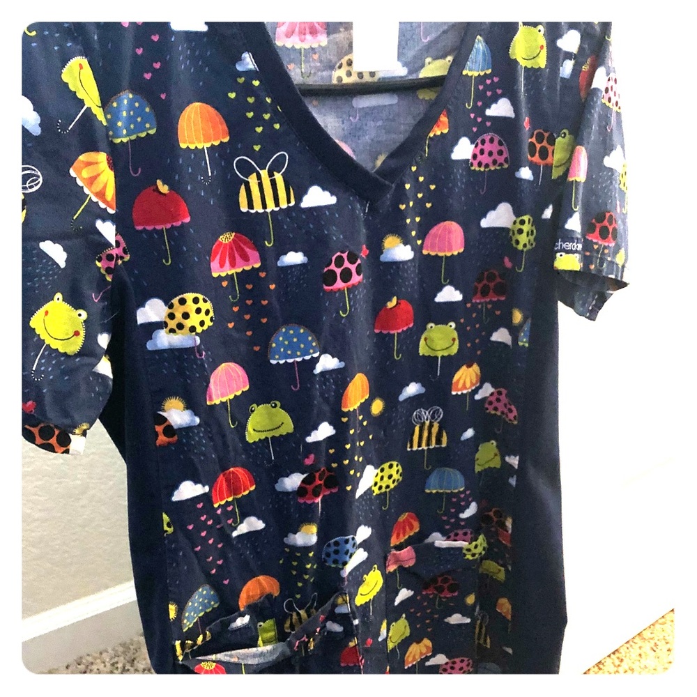 Scrub top